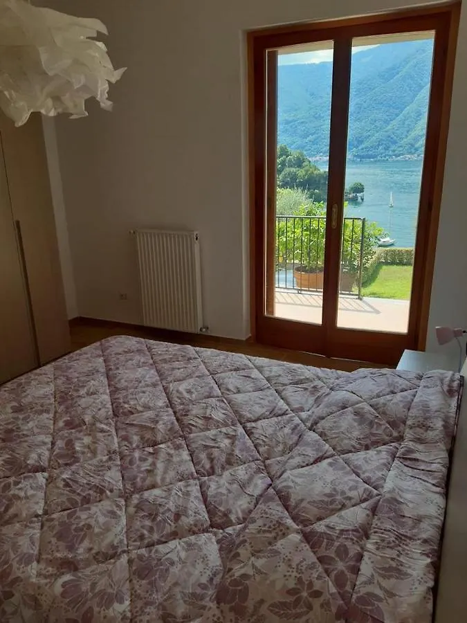 Big Apartment With Lake View And Two Bedrooms Сала-Комачина