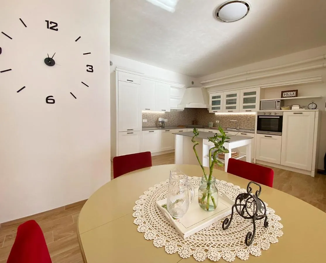 Big Apartment With Lake View And Two Bedrooms Sala Comacina Italien