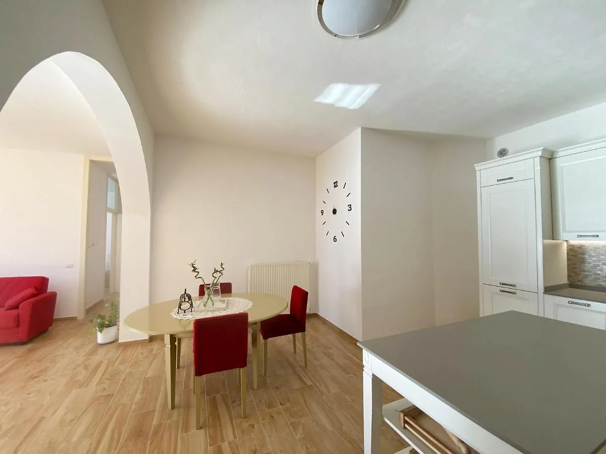 Big Apartment With Lake View And Two Bedrooms Сала-Комачина